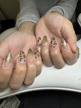 レジュヴィア(Re:JUvia)/豹柄ネイル