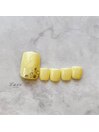 フットネイル　華やかストーン