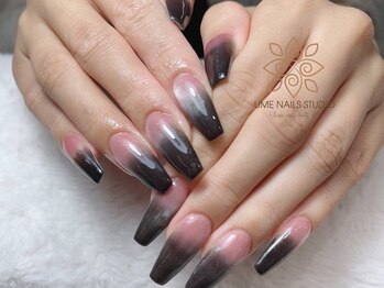 ウメネイルスタジオ(UME NAIL STUDIO)/題長さだしやり放題×つけ放