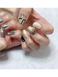 個性派ニュアンスネイル