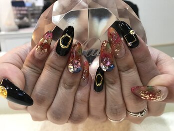 マリカ ネイルサロンアンドスクール(Malika)/