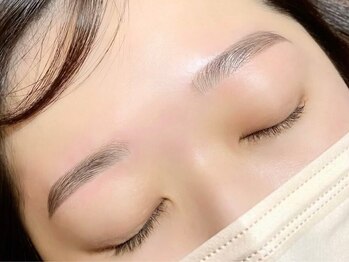 アンジェリカミッシェル 湘南藤沢店の写真/《アイブロウスタイリング》WAX脱毛で透明感UP♪骨格やパーツバランスに合わせて似合う眉の形をご提案！