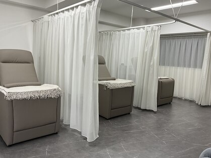 トップブロウ 梅田茶屋町(TOP BROW)の写真