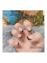 リリフリー(riri Free)/カラーフレンチネイル