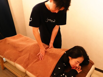 ジーブ(jeebu)の写真
