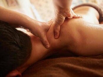 ラティの写真/オイルリンパ×ホットストーンでリラクゼーション効果◎日々の疲れ・肩こり・目の疲れが気になる方に。