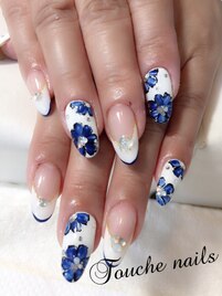 お客様ネイル　ネイビーフラワー