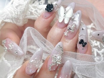ビーエヌネイル(BN NAIL)の写真/《新大久保の大人気長さだし店》韓国から仕入れたカラーやパーツが豊富★韓国のネイルをお楽しみ頂けます♪