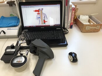 おひさまカイロプラクティック/米国から取り寄せた検査機器
