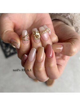 ネイルズリアル(nail's REAL)/
