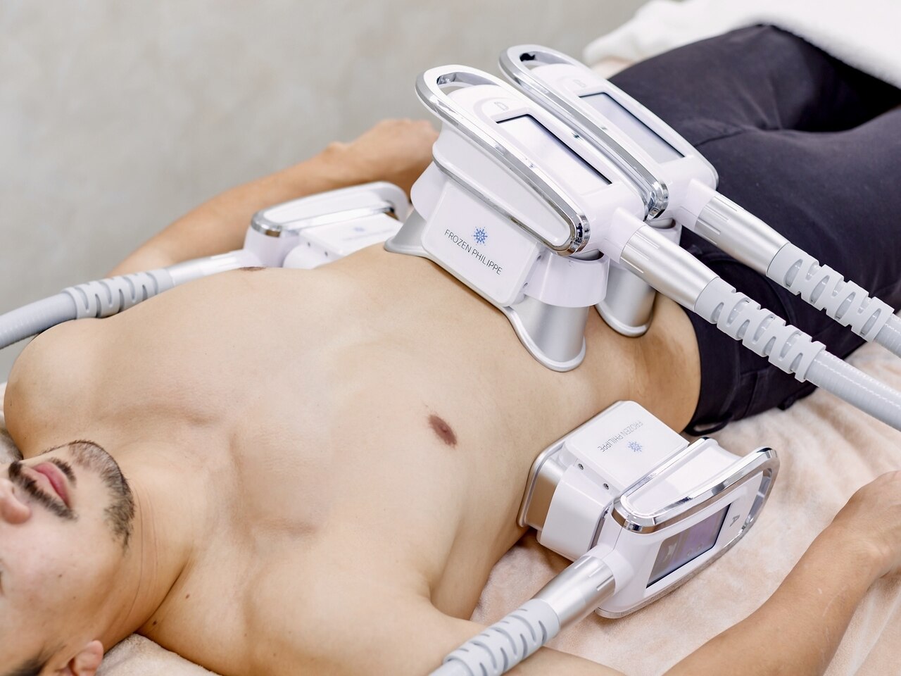 大人気電磁パルスと脂肪冷却が1台にセット！ ウィボーテ(We Beaute)｜ホットペッパービューティー