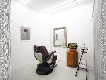 グランクラブオブヘアー 銀座(GRANCLUB Of HAIR)の写真/高級ホテル内にある非日常的な贅沢個室空間で、人目を気にせずリラックス◎特別なケアで気分も上がる♪