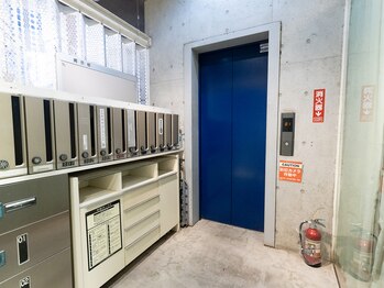 ビアン(BIAN)/B1エレベーター501