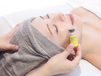 アイリープ(eyeleap)の写真/脂肪分解剤【レモンボトル】で頑固な〈たるみ〉を楽して改善or筋膜リフトアップで速攻ぐいっと〈小顔〉☆