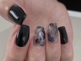 ブラック×ニュアンスネイル