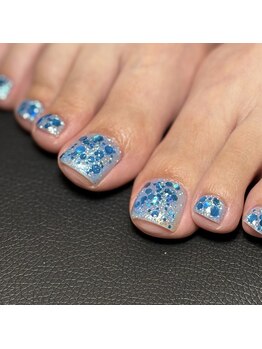 nail salon yuzeの写真/あなただけのデザインで彩るフットネイル★おしゃれな足元で気分も上がる心地良いサロン◎