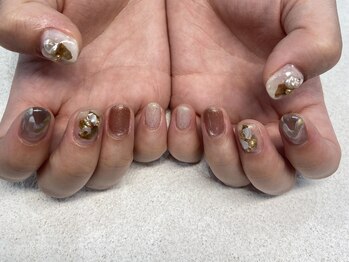 ネイルサロン プラスディーネイル(+D.Nail)の写真/当店1番人気コースのニュアンスネイルで魅力を引き出す♪ショートネイルでも個性が光る毎日を◎