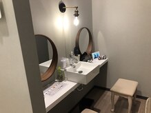 お手入れ後は、デトックス効果のあるハーブティーでゆったりメイク直しができます”《那覇／脱毛》