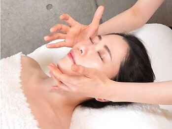 ラプリエイル 千葉店(Raplit aile)/施術4 お顔全体を整えます #小顔