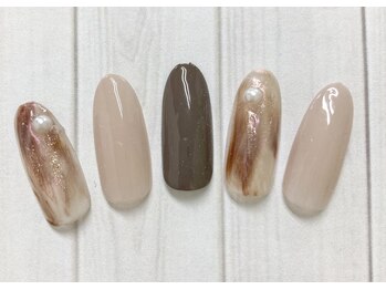 ティーエヌ イトーヨーカドー能見台店/季節の定額6600円コース