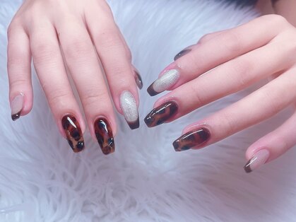 ネフェル(Nefel)の写真