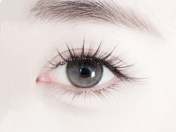 モーイ トウキョウ(Mooi Tokyo)の写真/スピード×美しさ×持続力軽くて長持ち◎忙しい方にも人気のまつエク/ナチュラルボリューム・束感系/韓国風