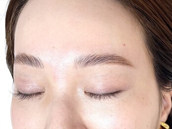 ネネ(nene.)の写真/《お顔の印象は80%眉毛で決まる!!》可愛い系・綺麗系など、一人一人のお顔に合わせて眉の形をデザイン♪