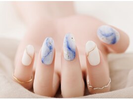 梅雨のニュアンスネイル