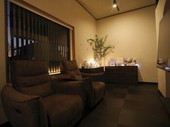 ゴラク(GORAKU)/店内/待合室