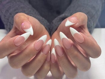 王道フレンチネイル