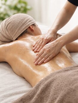 シイ(She)/アロマボディトリートメント