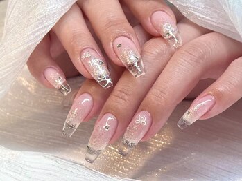 エムエムドットネイル(mm.nail)の写真/持ち込みOK、相談しながら決めて行くので安心◎かわいい系やきれい系パーツ多数ご用意♪フィルイン対応