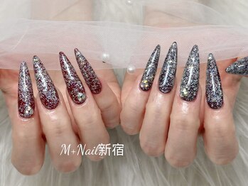 エムプラスネイル 新宿(M+Nail)/長さ出し★持ち込み