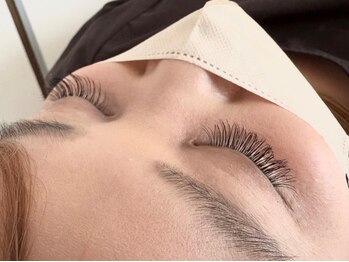 ラフェル(RAFEL)の写真/ナチュラルなお目元がお好みの方に◎骨格、目の形に似合わせたまつ毛パーマやマツエクが大人気♪