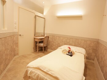 シェリール(Cherir)/サロン内観