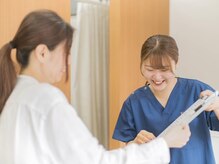 横浜鶴見TS整骨院の雰囲気（女性の整体師も在籍してます！様々なお悩みお気軽に相談ください）