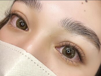 ラウレア(LAULEA)の写真/カラーエクステで垢抜けた魅力的な目元に☆目の形や自まつ毛の状態を見極めてデザインをご提案します☆