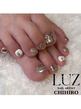 ルース(LUZ)/footnail