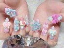 ゴテゴテ女児ネイル