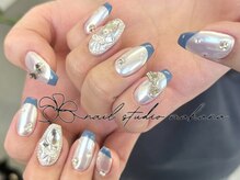 マハナ(mahana)/ホワイトミラーフレンチネイル☆