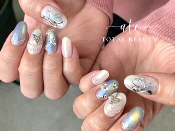 アテ(ate)/蝶々ネイル