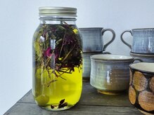 ツキノフネの雰囲気（こだわりの手作りハーブオイル）