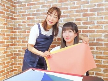 リリベル(LilyBell)の写真/ペア割引あり☆パーソナルカラー診断＆耳ツボジュエリー2人同時に施術できます♪プライベートルーム完備◎