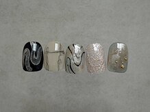 nail studio holly