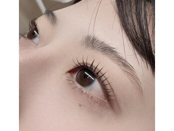 アトリエバンビ(atelier Bambi)/ラッシュリフト・まつげパーマ＊