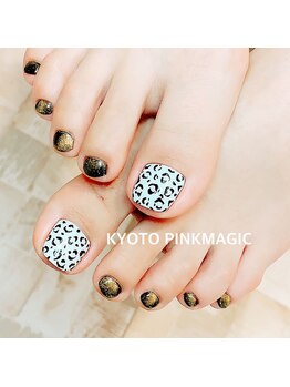 ピンクマジック(PINKMAGIC)/レオパードフットネイル