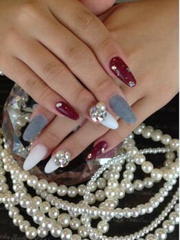 エスフィーネイルサロン ブリーユ(Esfy nailsalon Brille)/スカアート付け放題¥10400