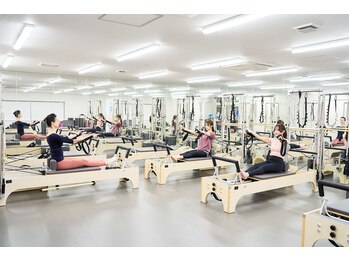 アサガヤグランピラティス(ASAGAYA GRAND PILATES)/グループでのピラティスレッスン