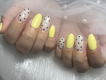 バターイエロー