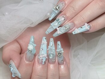 ジュリネイルスタジオ(Julli Nail Studio)の写真/夏にぴったり！水色ネイルで指先からハッピーに♪アートもつけ放題で理想を叶えます！◎